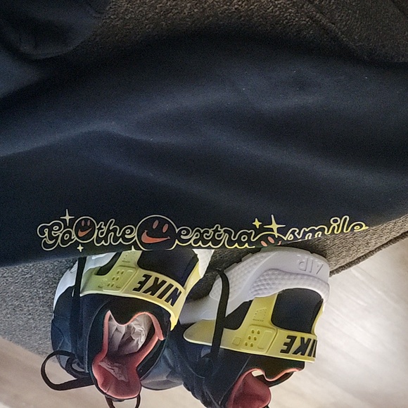 Nike Bundle - Picture 8 of 10